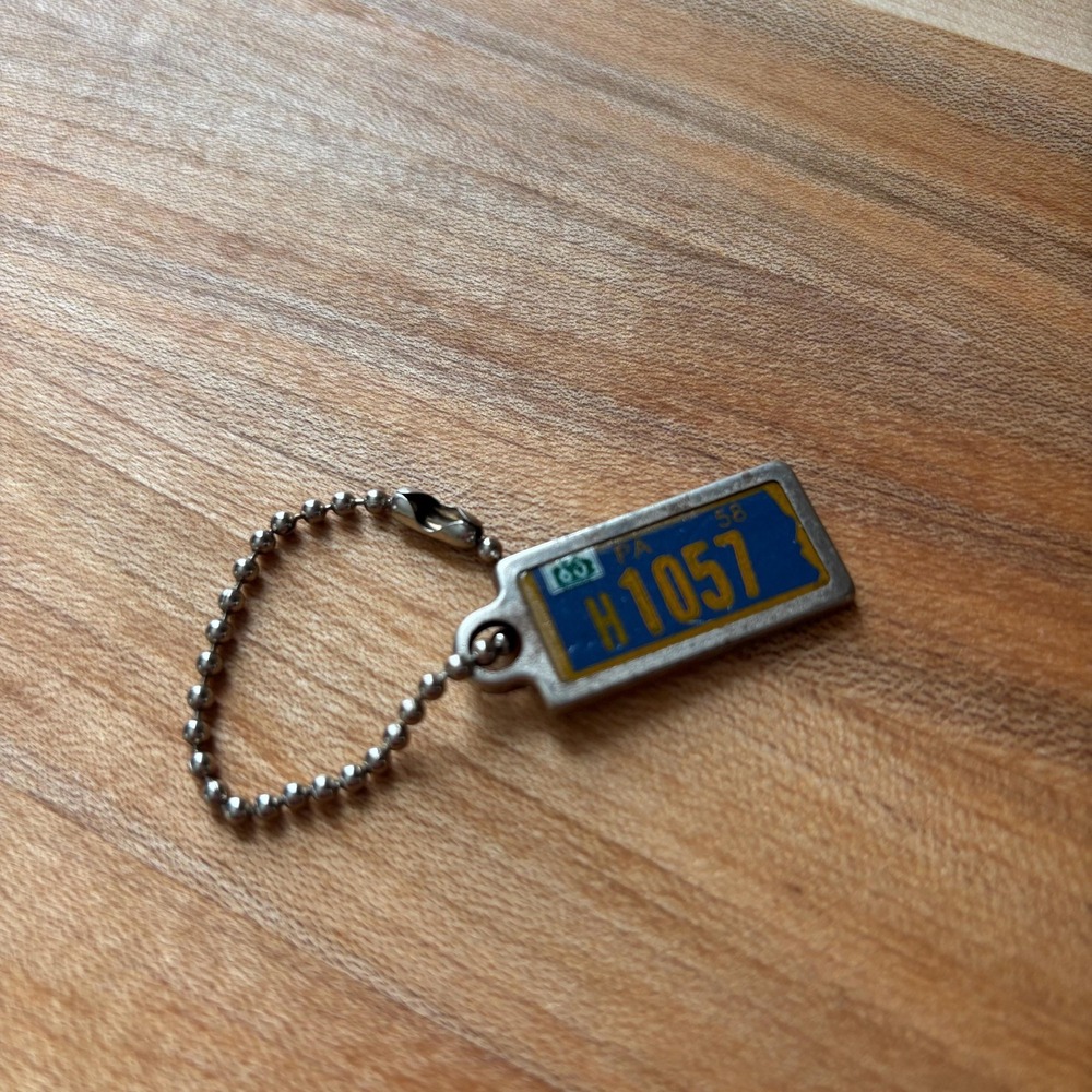 Vintage DAV Disabled Veterans Mini License Plate Keychain PENNSYLVANIA 1958